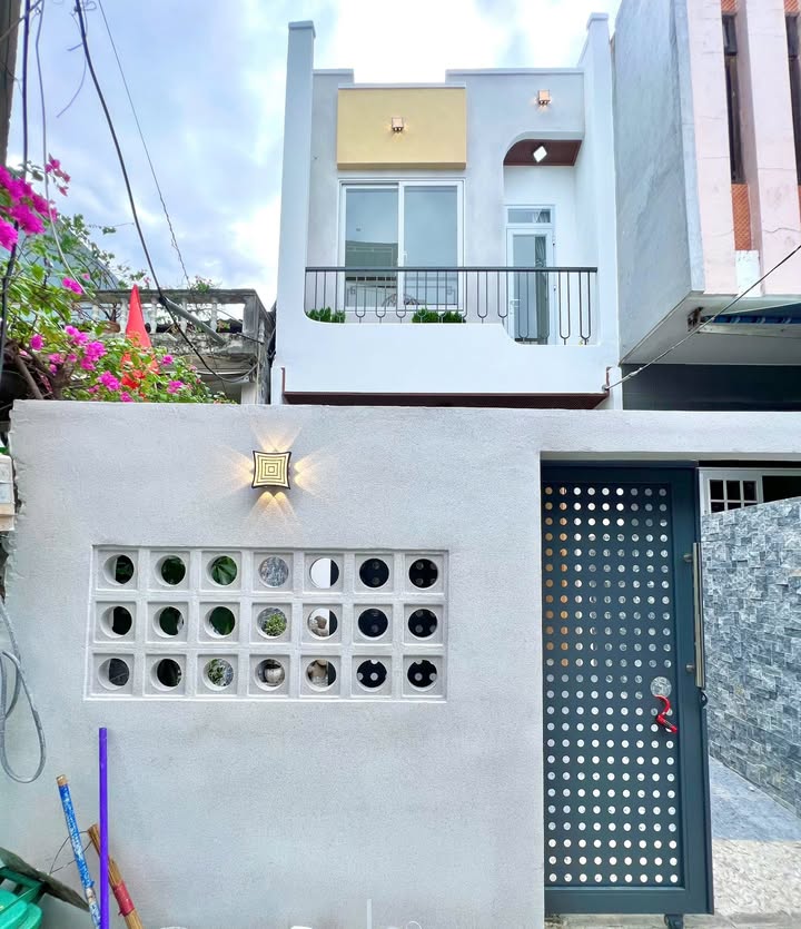 Nhà 2 tầng Chính Gián Đà Nẵng 75m² giá 4.95 tỷ - Hiếm ngay trung tâm!