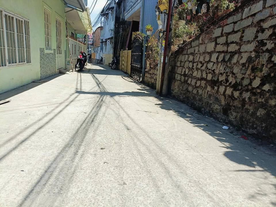 Đất nền Đà Lạt 100m² giá 5.85 tỷ - Vị trí đắc địa, tiềm năng sinh lời!