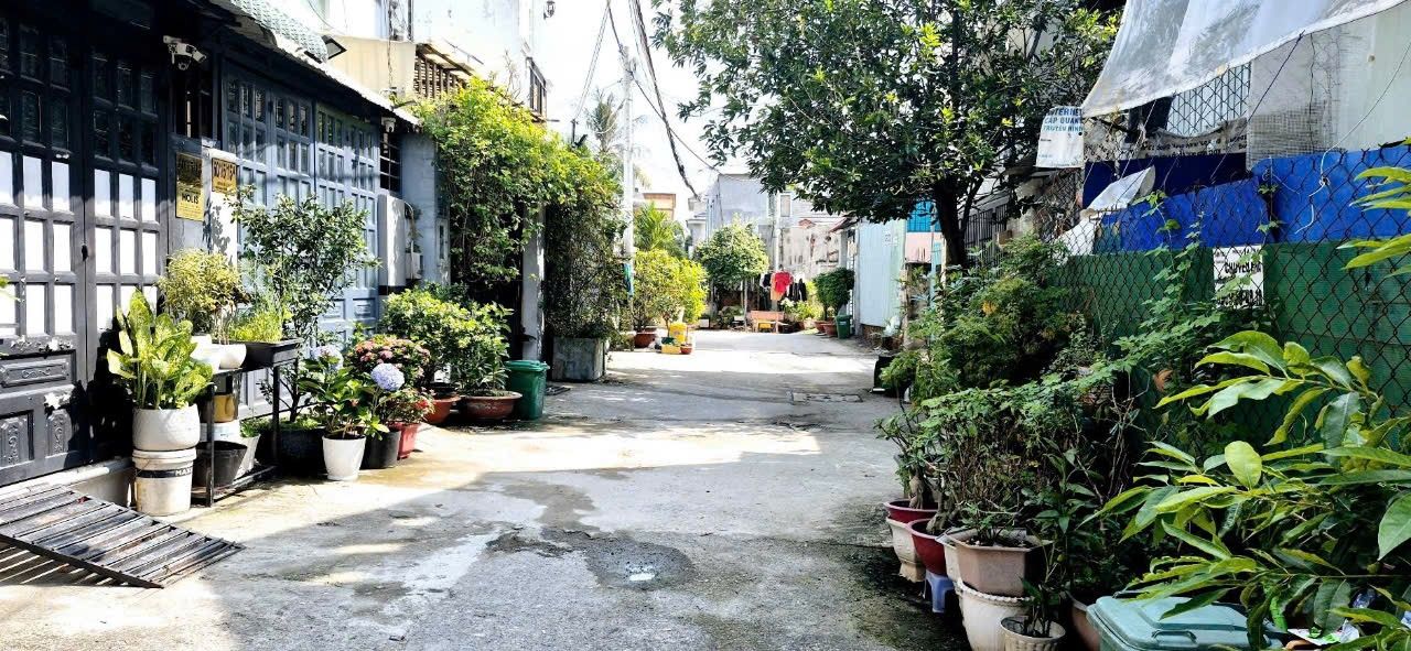 Nhà phố hẻm xe hơi đường số 2, Thủ Đức 73m² - Gần Đại học Luật, giá 4.95 tỷ!