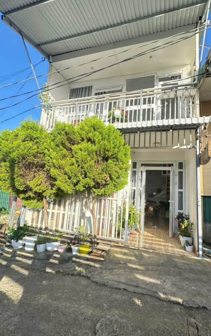 Bán gấp Homestay Đà Lạt 50m² giá 1.45 tỷ - Full nội thất, view săn mây!