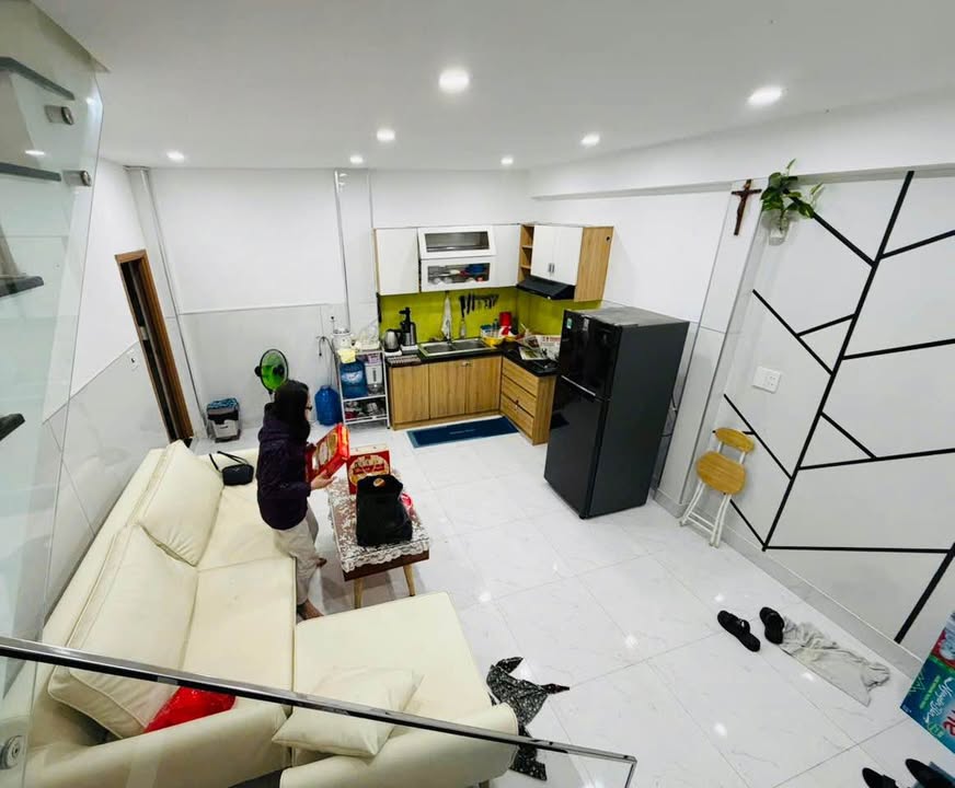 Nhà 2 tầng kiệt Trần Cao Vân, Đà Nẵng 28m² giá 2.49 tỷ - Sổ nở hậu đẹp