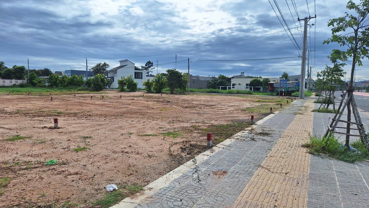 Đất nền mặt tiền Tỉnh lộ 44b, Long Điền 150m² giá 2 tỷ - Đầu tư sinh lời ngay!