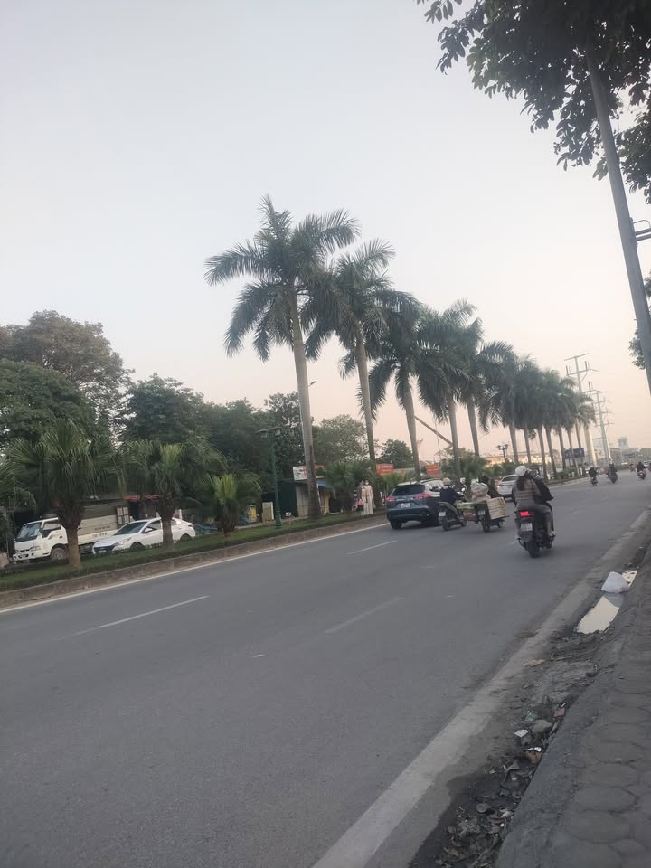 Đất nền lô góc 90m² An Trường, An Khánh giá 17.1 tỷ - Sổ đỏ chính chủ, đường ô tô tránh