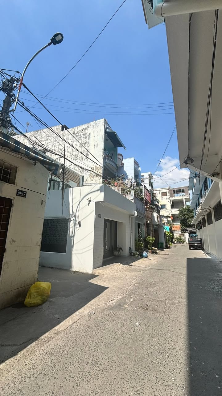 Nhà cấp 4 Bạch Đằng, Bình Thạnh 99m² giá 12 tỷ - Hẻm xe tải rộng rãi!