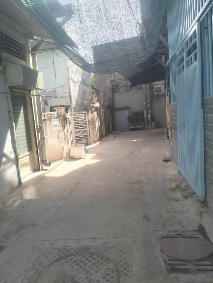 Đất hẻm 233 An Khánh 105m² giá 2.4 tỷ - Gần trường đại học, thông thoáng!