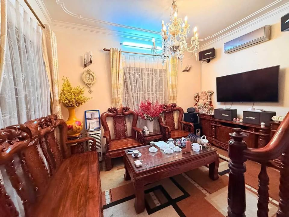 Nhà Trần Cung - Bắc Từ Liêm 42m² giá 9 tỷ - Nhà Đẹp Vào Ở Ngay!