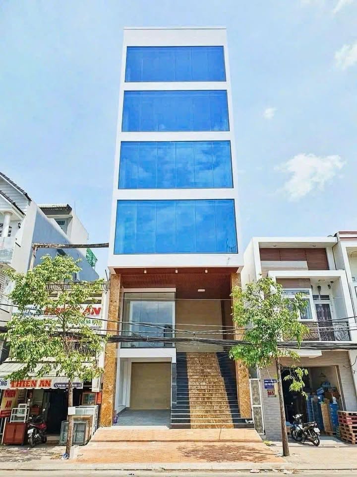 Cho thuê tòa nhà mặt tiền đường Nguyễn Văn Cừ Cần Thơ 224m² - Giá thương lượng hấp dẫn!
