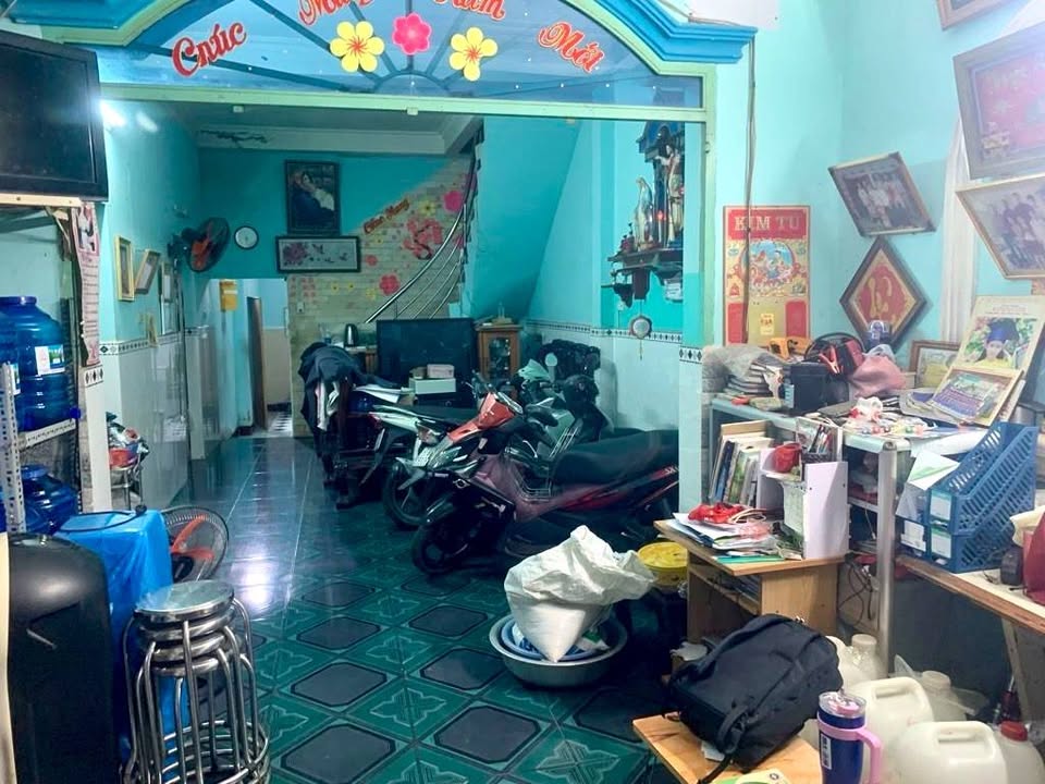 Nhà 2 Tầng Đường Số Phường Long Bình 90m² Giá 4.1 Tỷ - Đón Tết Ngay!