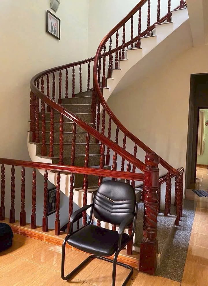 Nhà mặt tiền đường Số 10, Phước Bình, 86.4m² giá 10.5 tỷ - Vị trí đắc địa, thiết kế hiện đại!