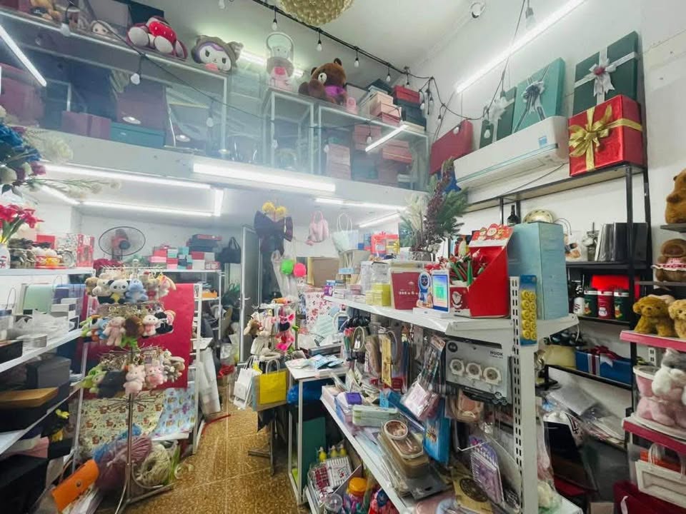 Mặt phố Núi Trúc Ba Đình 25m² giá thỏa thuận - Kinh doanh sầm uất suốt ngày đêm!