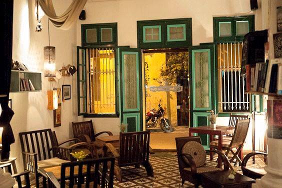 Nhà phố Hoàng Hoa Thám Ba Đình 40m² giá 9.3 tỷ - Chốn bình yên giữa lòng Hà Nội!