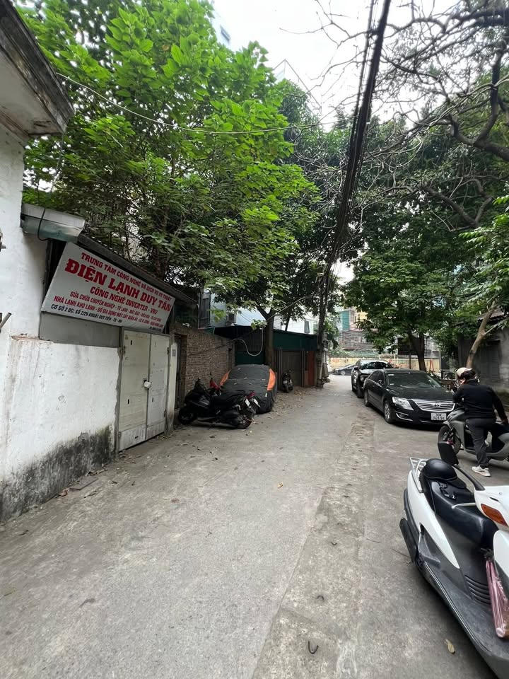 Đất đầu tư Ngõ 29 Khuất Duy Tiến 40m² giá 13.9 tỷ - Ô tô tránh thoải mái!