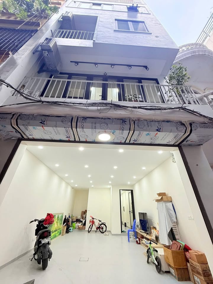 Nhà phố Trần Quang Diệu Đống Đa 56m² giá 29.9 tỷ - Kinh doanh đỉnh cao!