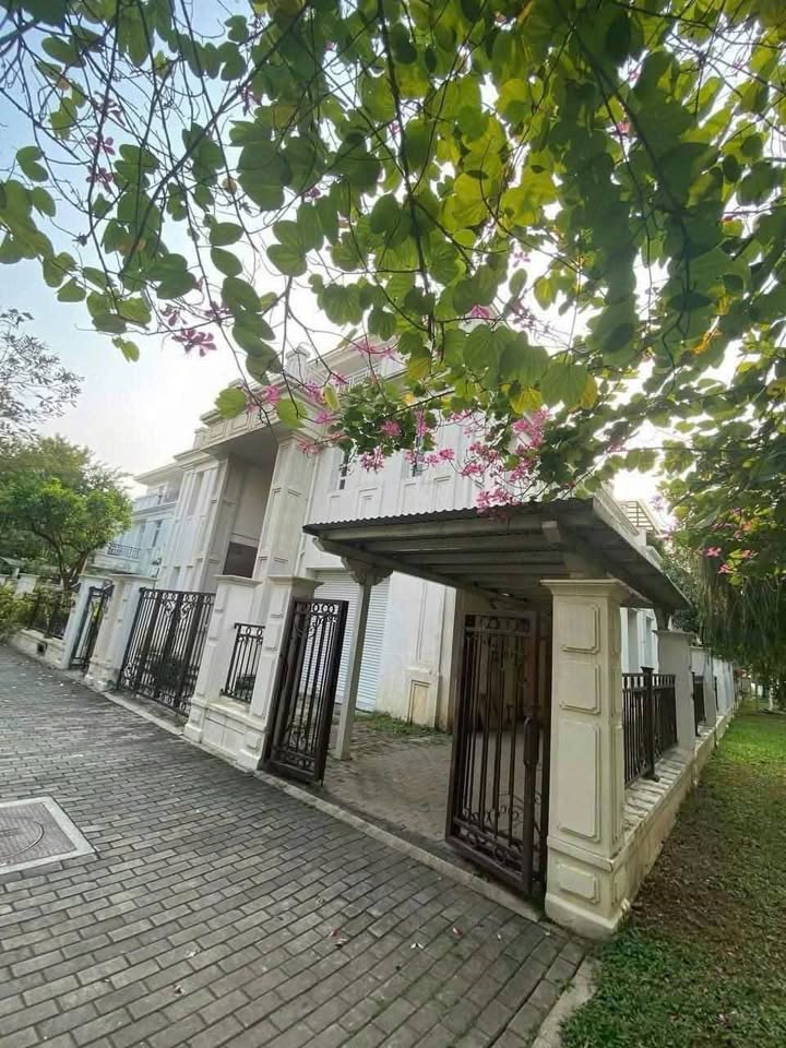 Biệt thự Splendora An Khánh 390m² giá 74.82 tỷ - Sát sông, full nội thất, phong thủy đỉnh!