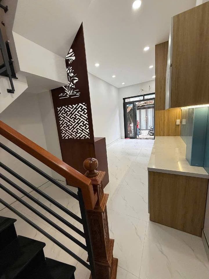 Nhà phố Võ Trường Toản, Quận 5, 70m² chỉ 5.98 tỷ - Sẵn sàng vào ở ngay!