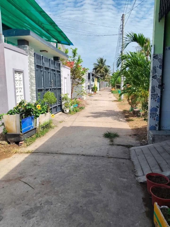 Đất thổ cư Sơn Đông Bến Tre 97m² giá 550 triệu - Mặt bằng cao ráo, xây dựng ngay!