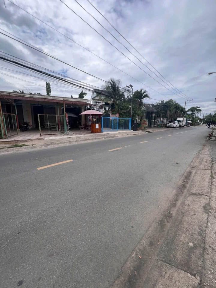 Kho mặt tiền đường Cầu Tàu, Thuận An, 313m² - Cơ hội đầu tư tuyệt vời!