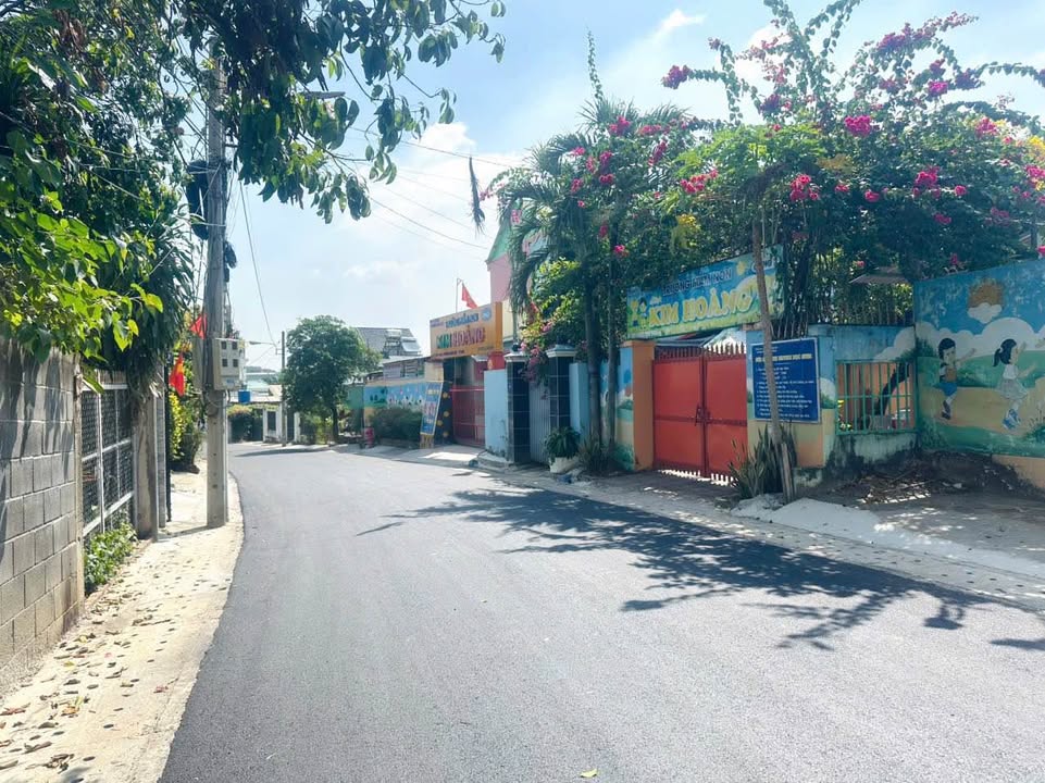 Đất mặt tiền DX102, Hiệp An, 108m² giá 2.2 tỷ - Vị trí vàng đầu tư!