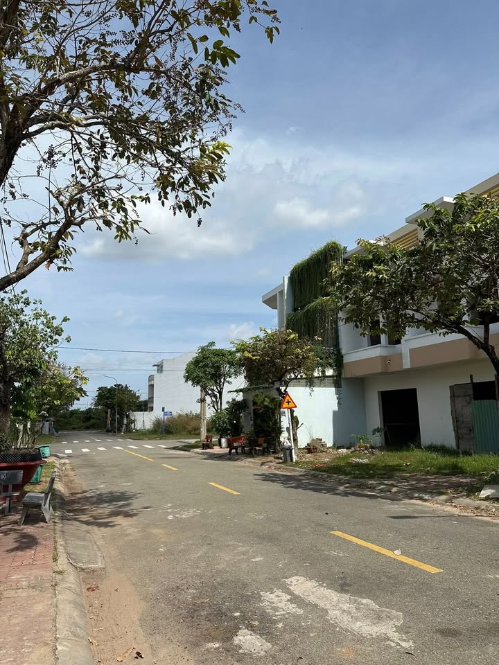 Nhà thô Long Tâm - Bà Rịa 125m² giá 3.7 tỷ - Xây dựng theo ý thích!