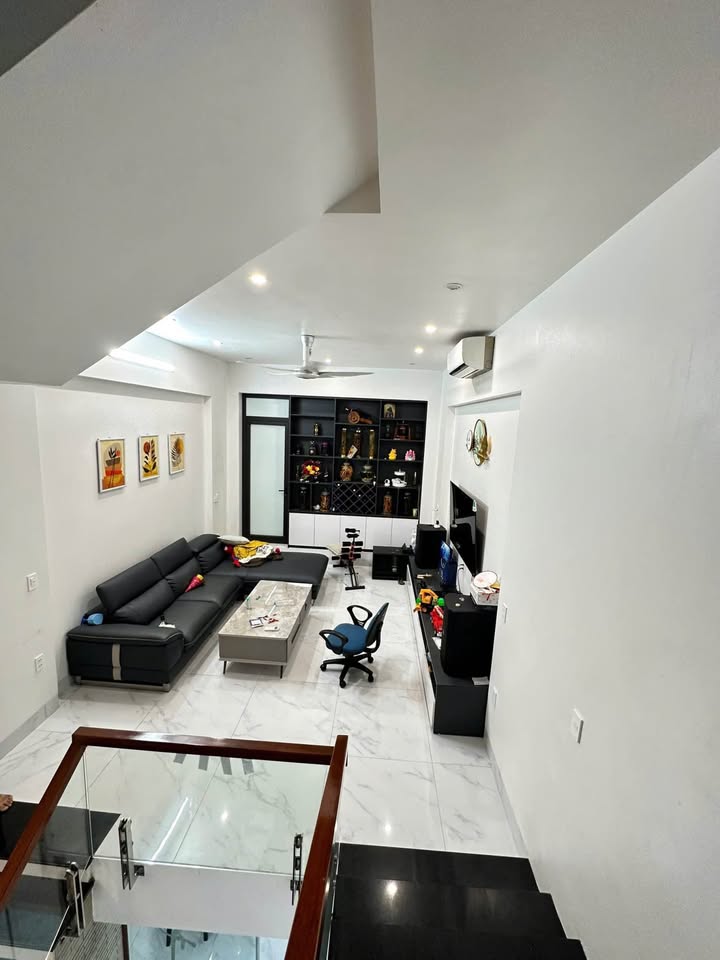 Nhà 4 tầng Trần Lãm Thái Bình 71.4m² giá 6 tỷ - Đầu tư sinh lời ngay!