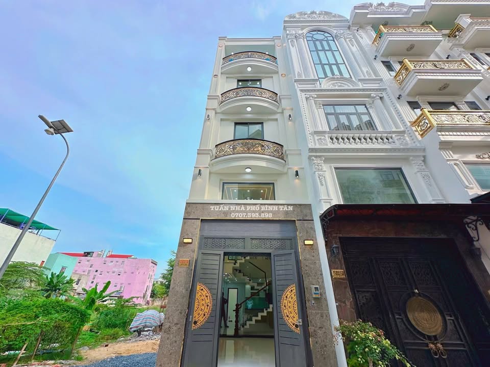 Nhà Bình Tân 56m² giá 6.2 tỷ - Chính chủ, ô tô vào tận nhà!