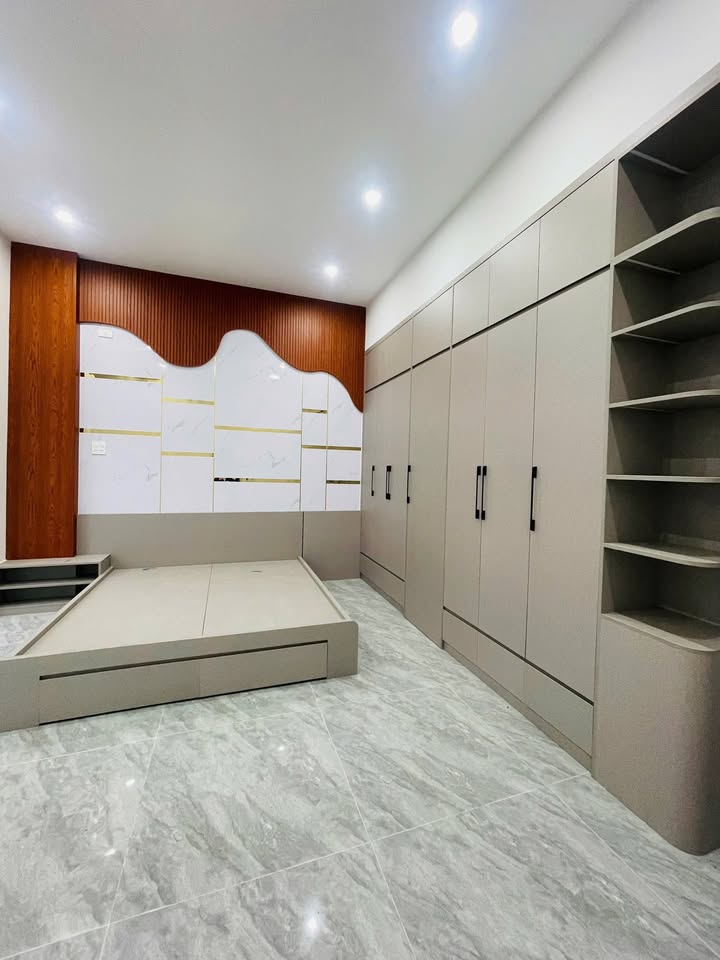 Nhà 3 Tầng Phường Quang Trung Quy Nhơn 80m² giá 5.9 tỷ - Gần Bến Xe và Siêu Thị Go