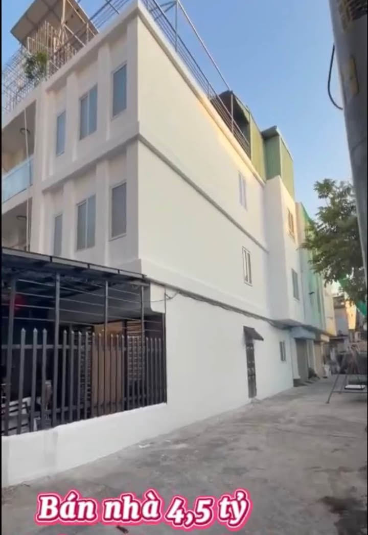 Nhà 3.5 tầng lô góc Trung Lực, Hải An 54m² giá 4.5 tỷ - Ô tô vào nhà, vị trí vàng!