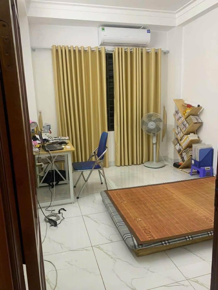 Nhà cho thuê 4 tầng ngõ 7 Hà Trì 1, Hà Đông 36m² giá 9 triệu - Tiện nghi đầy đủ!