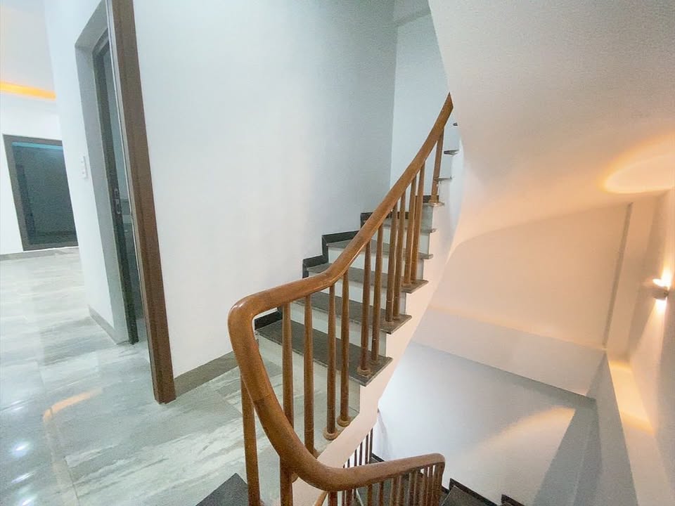 Nhà mới Đông La Hoài Đức 30m² - Sổ đỏ chính chủ, đầy đủ nội thất!