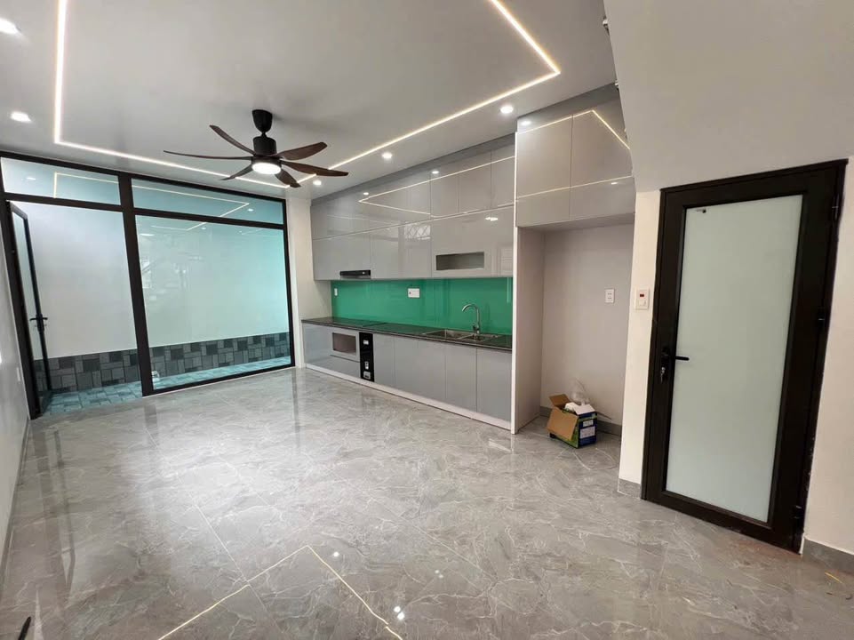 Nhà phố Nguyễn Bỉnh Khiêm, Hải An 60m² giá 4.5 tỷ - Thiết kế hiện đại, sẵn sàng giao dịch!