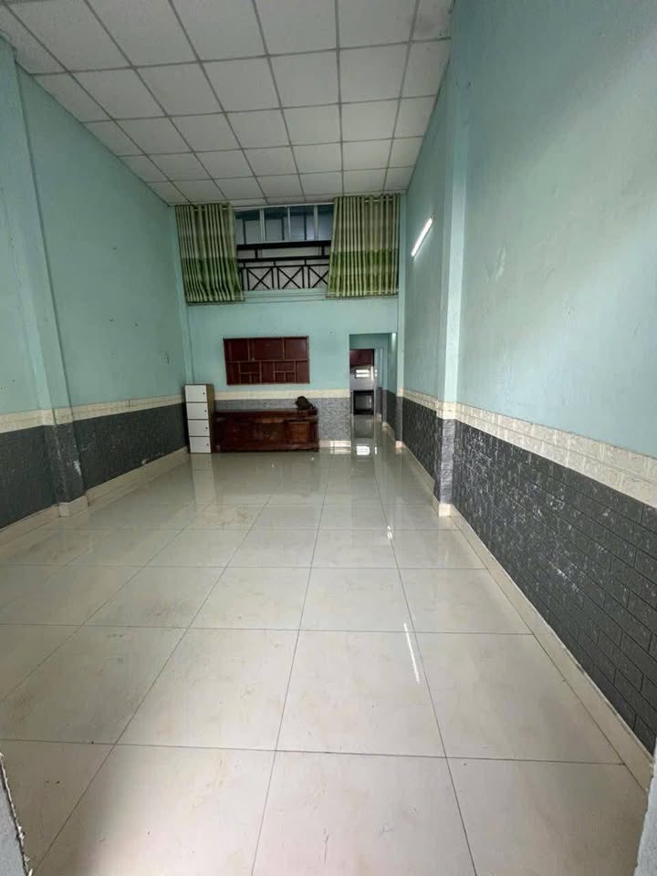 Nhà cho thuê Tân Đông Hiệp, Dĩ An 60m² giá 4 triệu - Nhà sạch sẽ, đường ô tô