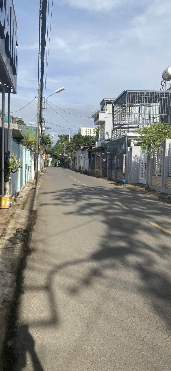 Nhà nghỉ 8 phòng mặt tiền Nguyễn Kinh Chi 294m² giá 17.5 tỷ - Dòng tiền ổn định ngay!