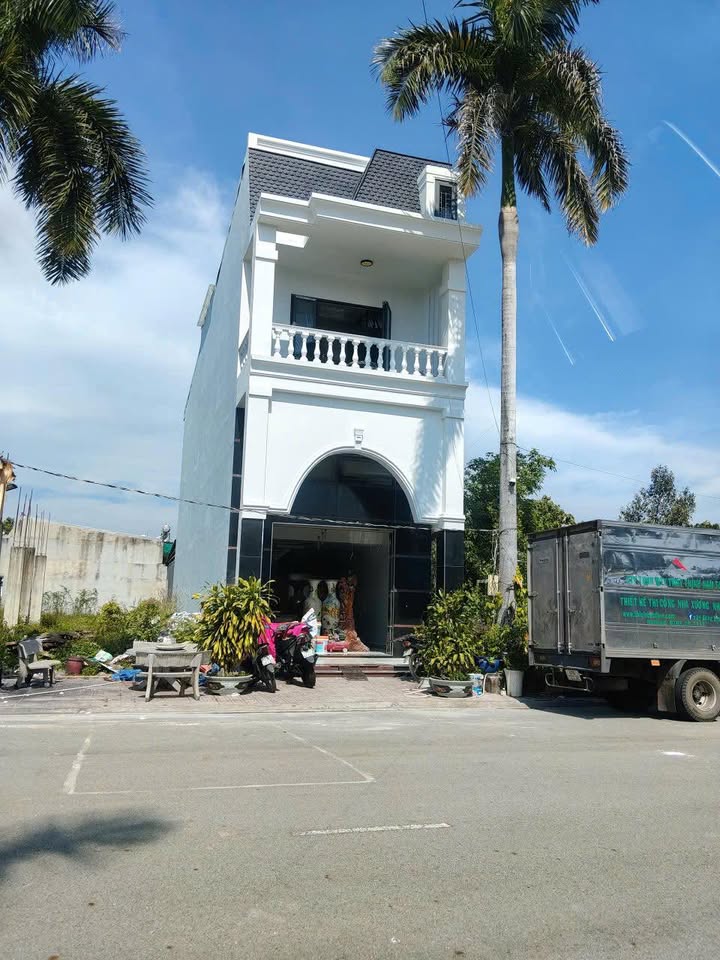 Nhà 1 trệt 2 lầu tại Mỹ Phước, Bình Dương 120m² giá 3 tỷ - Vị trí đắc địa gần KCN!