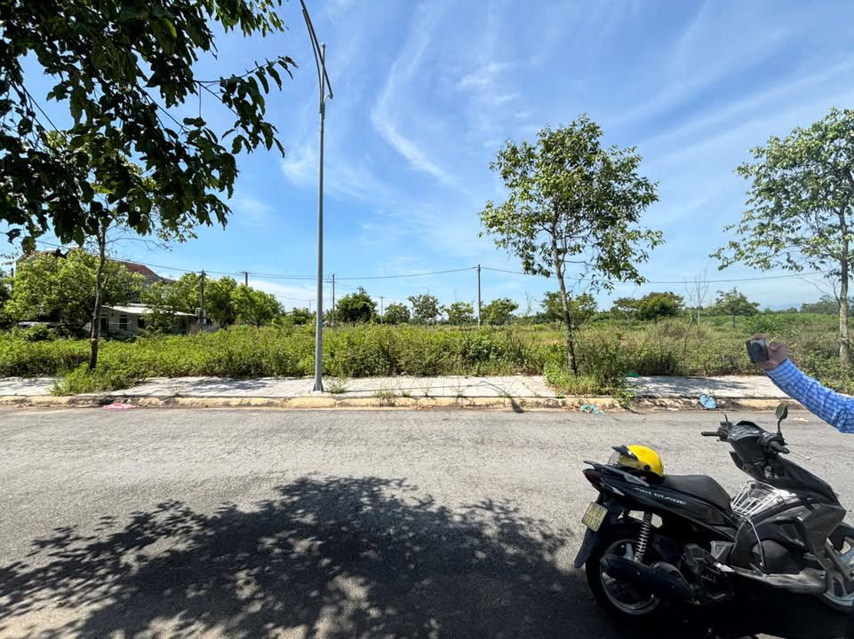 Đất nền Khu A Dịch Vụ Hỗn Hợp VSIP Quảng Ngãi 126m² - Tiềm năng sinh lời cao!