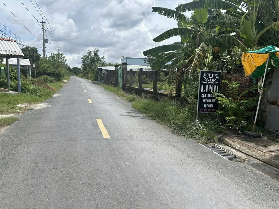 Nhà mặt tiền ấp Bình Lộc, Bến Tre 277.5m² giá chỉ 700 triệu - Cơ hội đầu tư tuyệt vời!