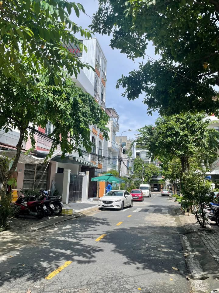Dãy trọ mặt tiền đường 5.5m tại Hòa Cường, Hải Châu - Giá chỉ 8 tỷ - Cơ hội đầu tư tuyệt vời!