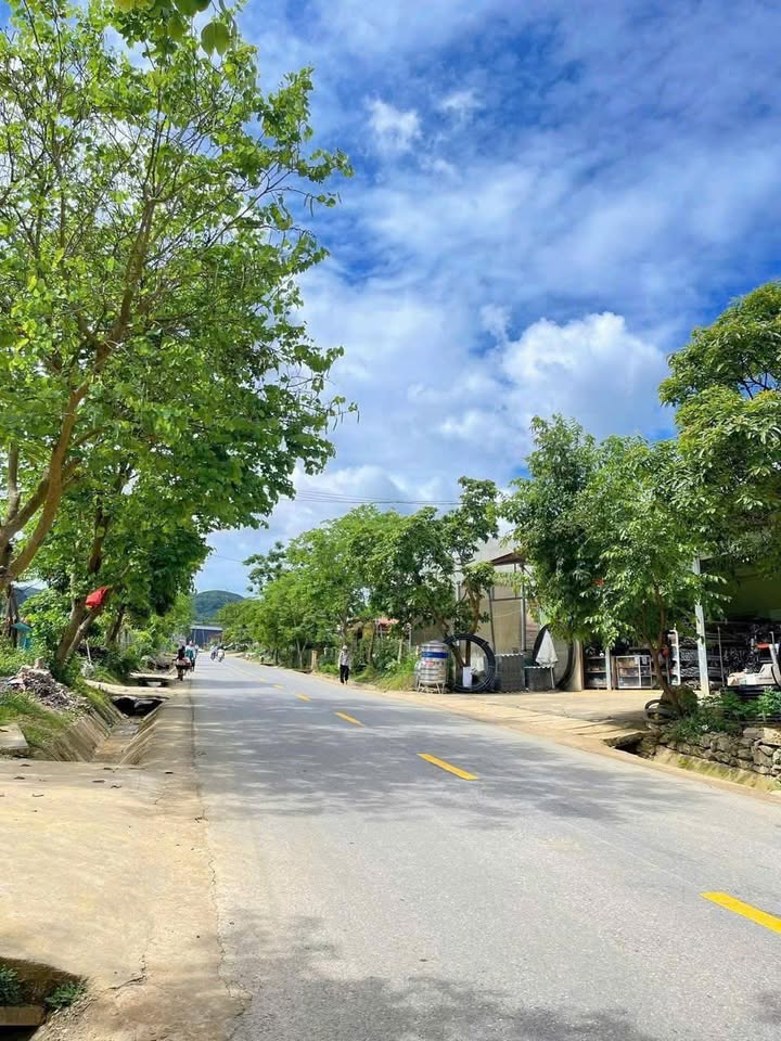 Đất thổ cư 212m² Quốc lộ 43 Mộc Châu giá 3 tỷ - Đầu tư sinh lời ngay!