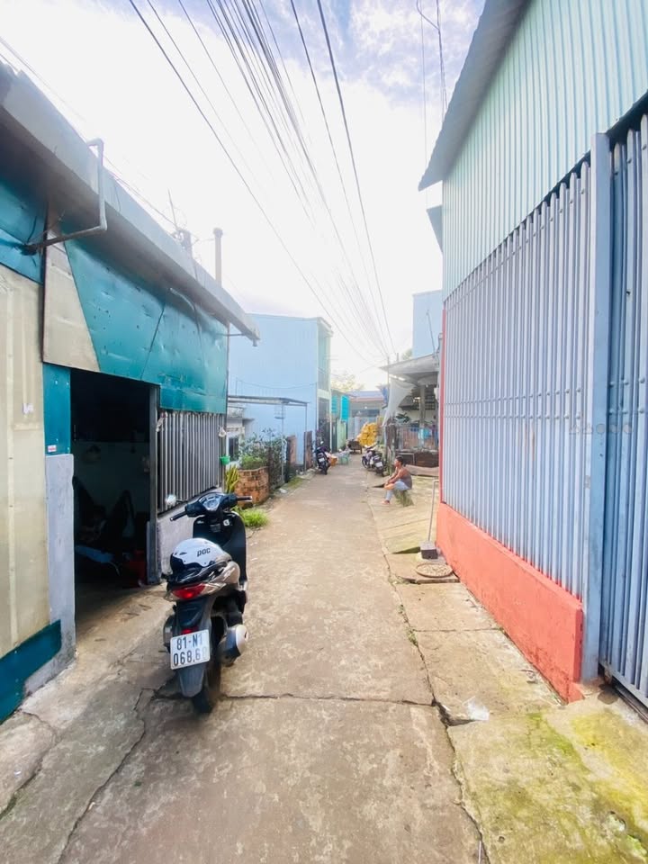 Nhà đất Pleiku 160m² giá thương lượng - Vị trí trung tâm, tiện ích đầy đủ!