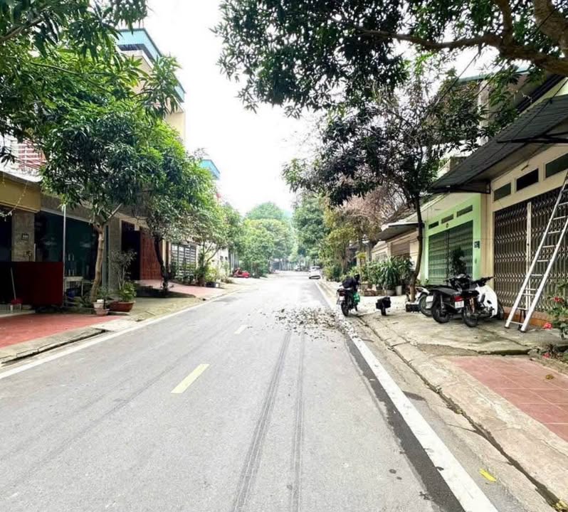 Đất nền Lào Cai 100m² giá 1.9 tỷ - Đường Cao Xuân Quế, khu dân cư thân thiện!