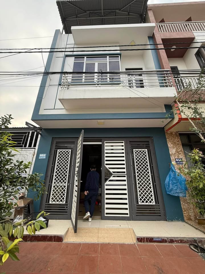 Nhà 2 tầng đường Mạc Thị Bưởi, P. Bắc Lệnh 90m² giá 2 tỷ - Sổ đỏ chính chủ sẵn sàng giao dịch!