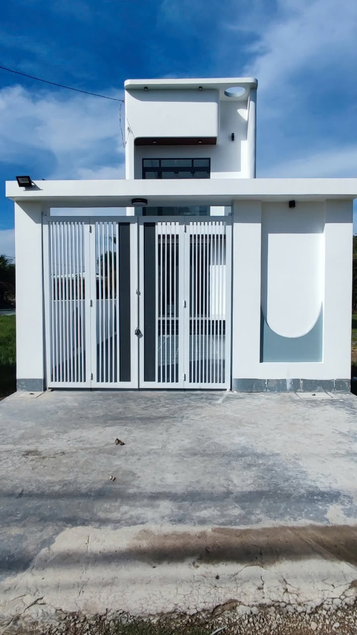 Nhà vườn Đức Hoà Đông 192m² giá 2.65 tỷ - Sân ô tô rộng rãi, gần chợ