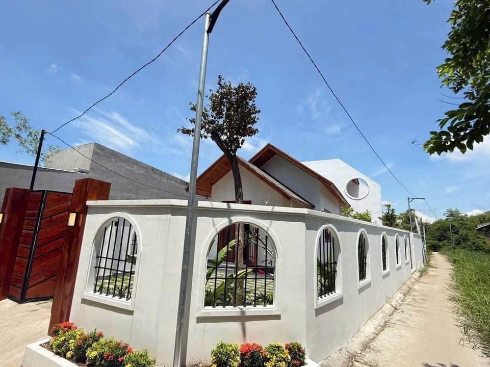 Nhà góc 2 mặt tiền 171m² tại ấp 1, xã Long Khê - Sân vườn rộng rãi, giá 2.3 tỷ!