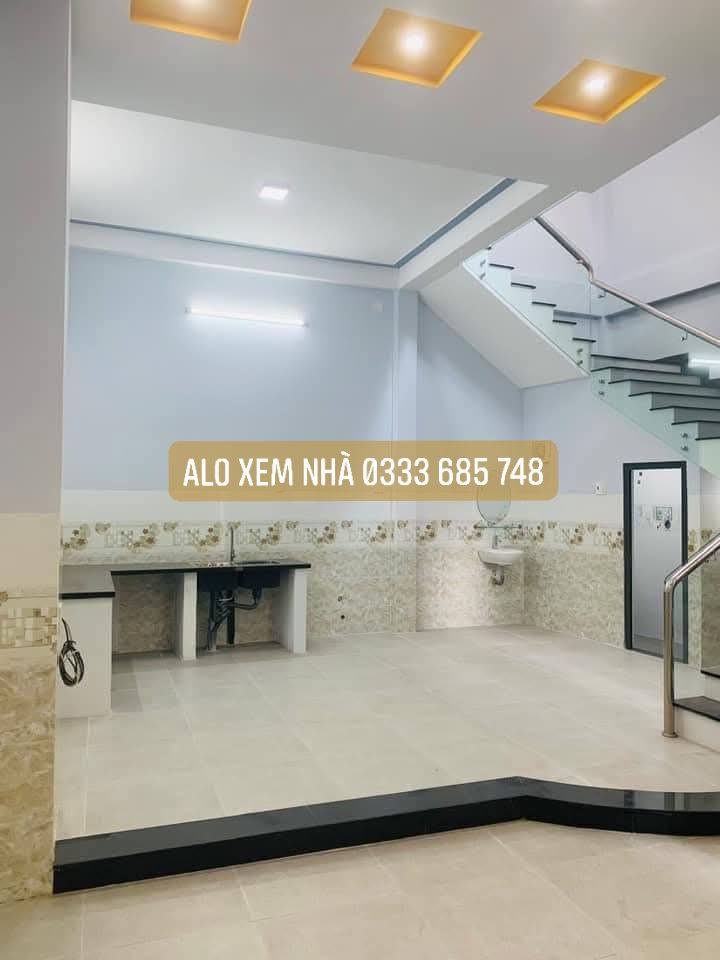 Nhà 3 Tầng Nguyễn Văn Cừ 53m² giá 2,95 tỷ - Khu dân cư yên tĩnh, tiện nghi