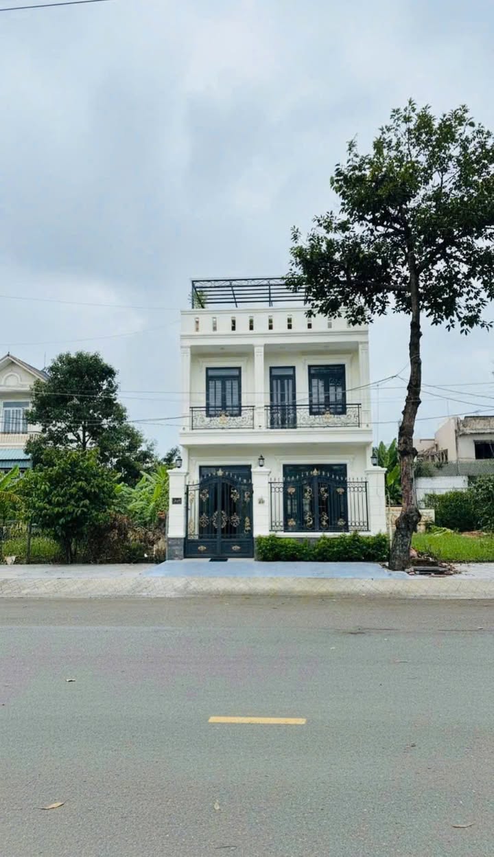 Nhà mặt tiền kinh doanh Vĩnh Phú, Bình Dương 140m² - Đầu tư sinh lời ngay!