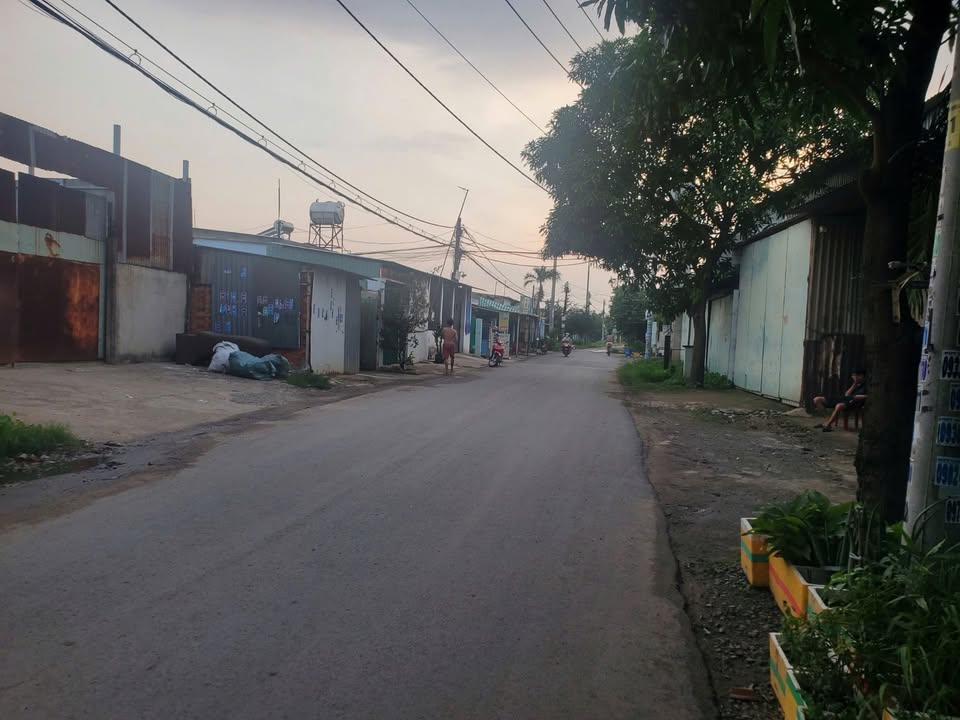 Đất nền 165m² mặt tiền Xuân Thới Thượng 4, xã Bà Điểm, giá 2.65 tỷ - Cơ hội đầu tư tốt!