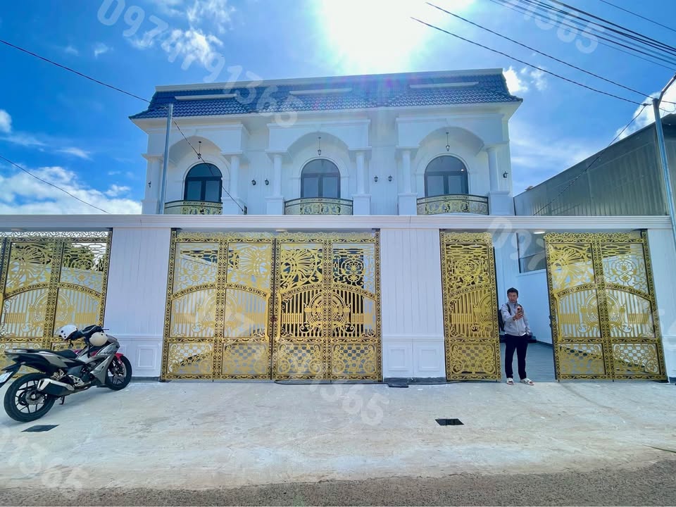 Nhà hẻm Phạm Ngọc Thạch, Pleiku 120m² giá 2.2 tỷ - Sẵn sàng ở ngay!