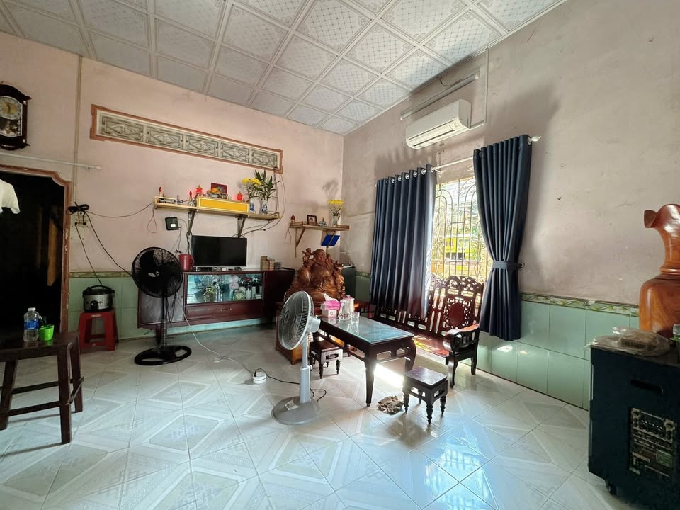 Nhà 2 mặt tiền Phú Riềng Đỏ, Tân Đồng, Đồng Xoài 215m² giá 4 tỷ - Kinh doanh sầm uất!