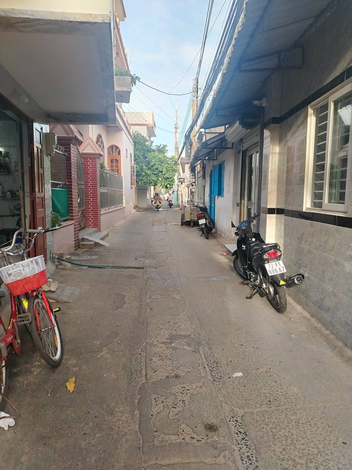 Nhà bán Long Hải, Long Điền, 158m² giá 3.47 tỷ - Mặt tiền thông thoáng, cho thuê ngay!