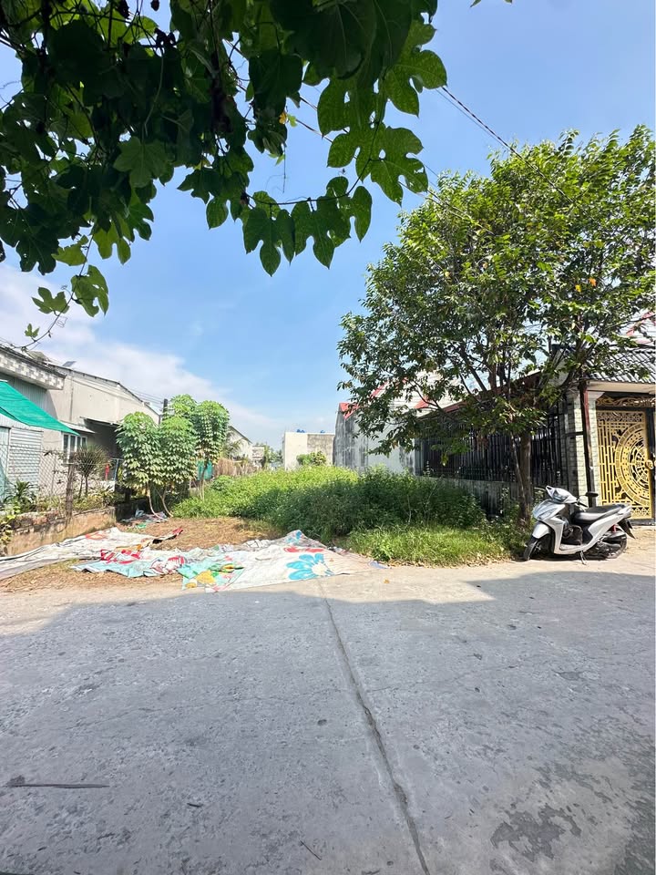 Đất nền Mỹ Hạnh Nam 400m² giá 4.38 tỷ - Vị trí đắc địa, tiện ích đầy đủ!