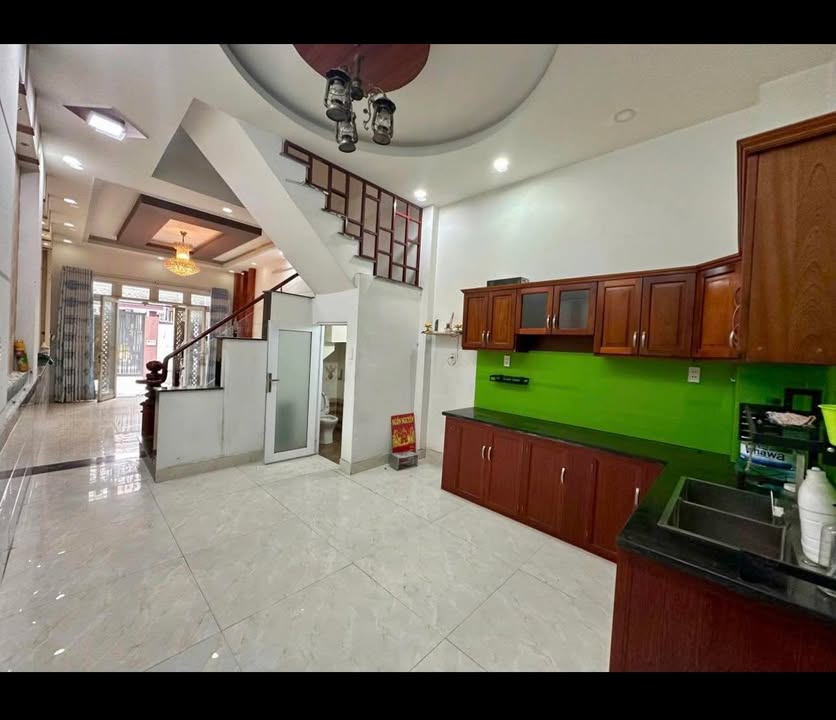 Nhà phố Thủ Đức 52m² giá 6 tỷ - Không quy hoạch, hoàn công đủ!